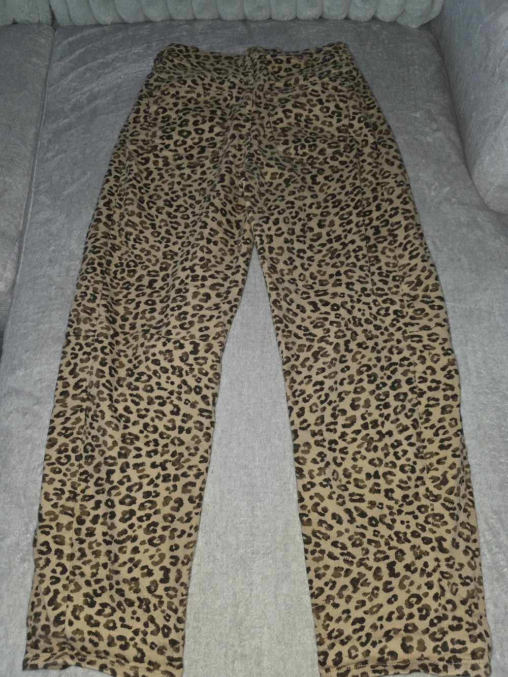 Risen Leopard Barrel Jeans - Picture 4 of 7